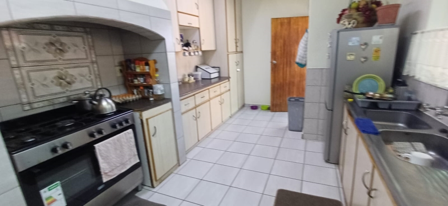 3 Bedroom Property for Sale in Flamwood North West